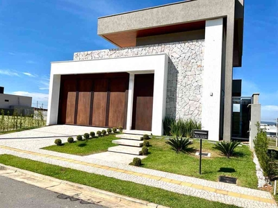 Casa em Condomínio com 3 quartos à venda no bairro Jardins Bolonha, 162m²