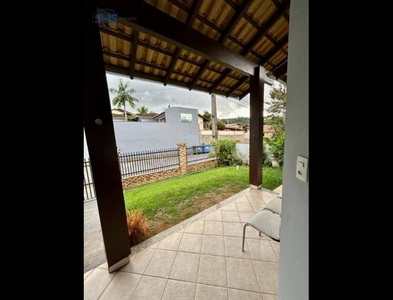 Casa no Bairro Água Verde em Blumenau com 3 Dormitórios (1 suíte) e 131 m²