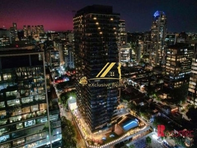 Studio 42,17m2 de alto luxo, com 1 vaga de garagem no vn millennium faria lima.