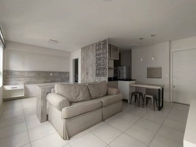 Apartamento com 1 Quarto e 1 banheiro para Alugar, 40 m² por R$ 1.415/Mês