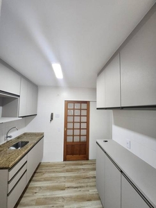 Apartamento com 2 Quartos e 2 banheiros para Alugar, 55 m² por R$ 2.250/Mês