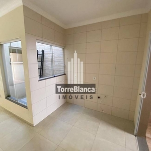 Casa com 2 Quartos e 1 banheiro para Alugar, 47 m² por R$ 765/Mês