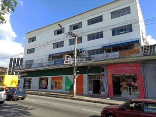 Sala para alugar no bairro Glória, 50m²