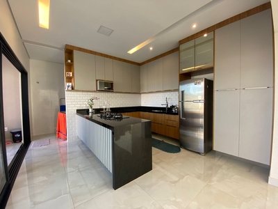 Casa em Caldeira, Indaiatuba/SP de 200m² 3 quartos à venda por R$ 1.699.000,00