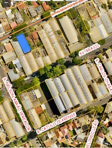 Terreno em Zona 06, Maringá/PR de 10m² à venda por R$ 748.000,00