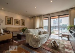 APARTAMENTO no 6º andar com 3 dormitórios e 2 garagens