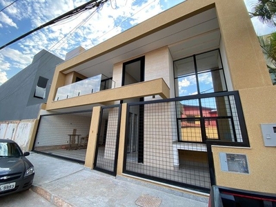 Casa 03 quartos Vicente Pires Rua 12 - Condomínio com acesso Via estrutural
