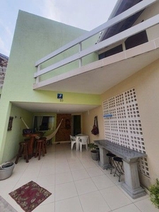 Casa à venda na Barra de São Miguel, 139m², 3 quartos, apenas 80metros Beira-mar