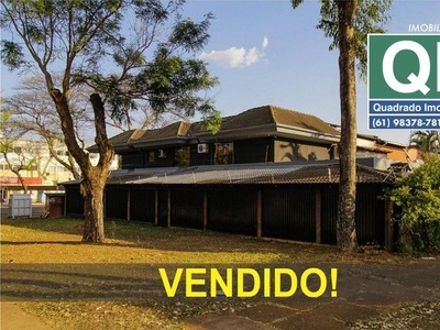 Casa para Venda em Brasília, Asa Sul, 3 dormitórios, 3 suítes, 5 banheiros, 6 vagas