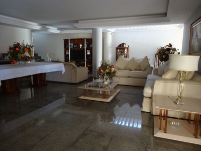 Casa para venda, ideal para buffet. Com 528 m² e 4 suítes em Monte Castelo - Fortaleza - C