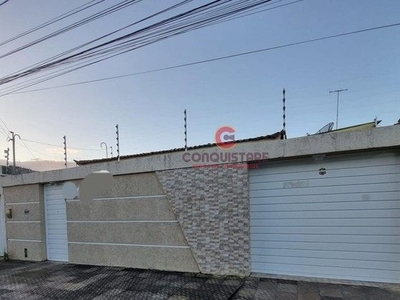 Casa para venda possui 330 metros quadrados com 3 quartos em Cacimbas - Arapiraca - AL
