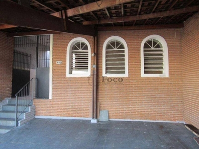 Casa com 3 Quartos e 1 banheiro para Alugar, 170 m² por R$ 2.800/Mês