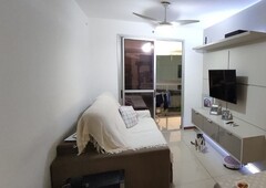 OPORTUNIDADE!Apartamento a venda em Jardim Camburi 65 m2, com varanda. Possui 2 quartos, s