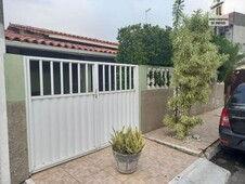Casa em condomínio à venda ou aluguel no bairro Catu de Abrantes em Camaçari