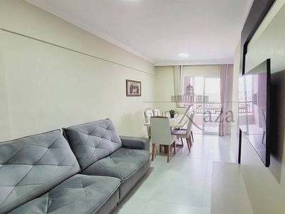 Apartamento com 2 Quartos e 2 banheiros para Alugar, 70 m² por R$ 2.500/Mês