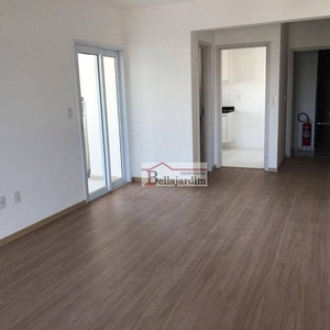 Apartamento com 3 Quartos e 2 banheiros para Alugar, 89 m² por R$ 3.500/Mês