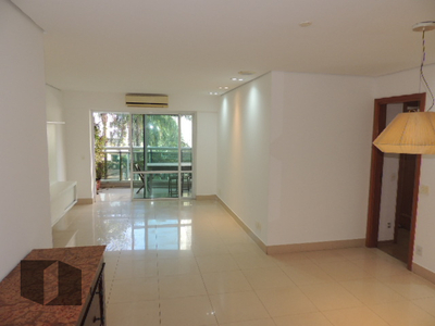 Apartamento em Barra da Tijuca, Rio de Janeiro/RJ de 135m² 4 quartos à venda por R$ 1.780.000,00 ou para locação R$ 8.200,00/mes