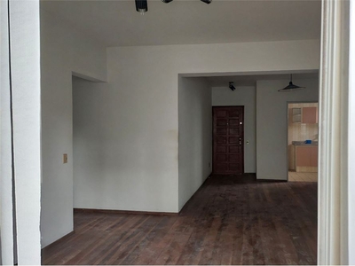 Apartamento em Boa Viagem, Recife/PE de 101m² 2 quartos para locação R$ 2.000,00/mes