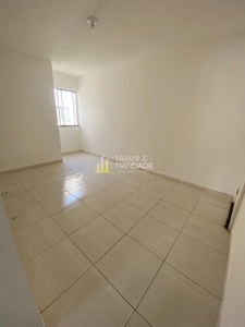 Apartamento em Centro, Camaçari/BA de 36m² 2 quartos para locação R$ 700,00/mes