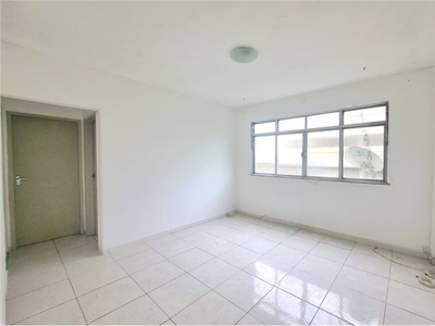 Apartamento em Guadalupe, Rio de Janeiro/RJ de 46m² 2 quartos à venda por R$ 139.000,00