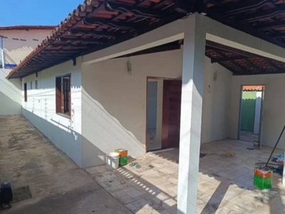 Casa com 3 Quartos e 3 banheiros para Alugar, 250 m² por R$ 2.200/Mês