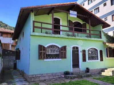 Casa em Alto, Teresópolis/RJ de 200m² 4 quartos à venda por R$ 1.200.000,00 ou para locação R$ 5.500,00/mes