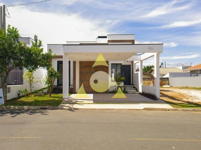 Casa em Jacaré, Cabreúva/SP de 170m² 3 quartos à venda por R$ 1.089.000,00