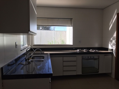 Casa em Quinta Ranieri, Bauru/SP de 196m² 3 quartos para locação R$ 3.800,00/mes