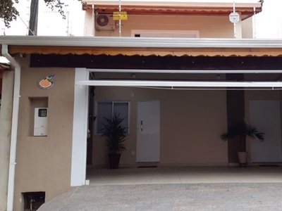 Casa em Wanel Ville, Sorocaba/SP de 208m² 3 quartos à venda por R$ 589.000,00