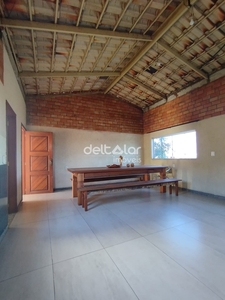 Casa em Xangri-Lá, Contagem/MG de 262m² 5 quartos à venda por R$ 698.000,00