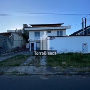 Sobrado em Jardim Carvalho, Ponta Grossa/PR de 301m² 5 quartos à venda por R$ 949.000,00 ou para locação R$ 5.000,00/mes