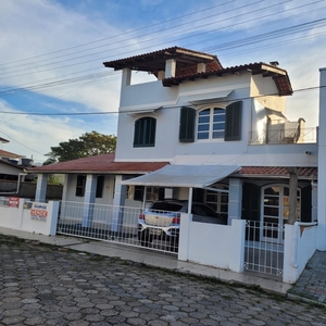 Sobrado em Praia Do Quilombo, Penha/SC de 255m² 4 quartos à venda por R$ 919.000,00