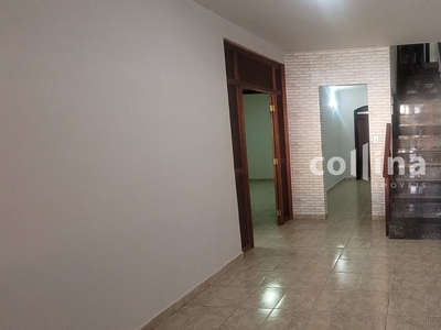 Sobrado em Quitaúna, Osasco/SP de 200m² 4 quartos à venda por R$ 649.000,00