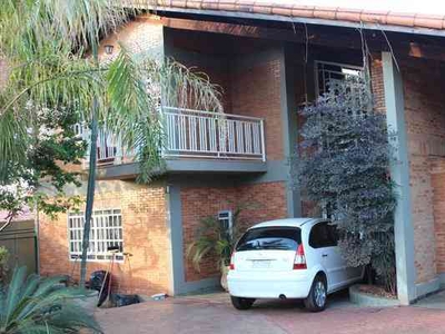 Casa em Condomínio com 4 quartos à venda no bairro Vicente Pires, 1000m²