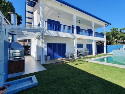 CASA PÉ NA AREIA COM VISTA PARA O MAR