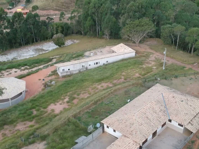 Belíssima Casa a venda em Ibitipoca com vista para Pedreira do Parque