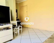 Excelente apartamento semimobiliado