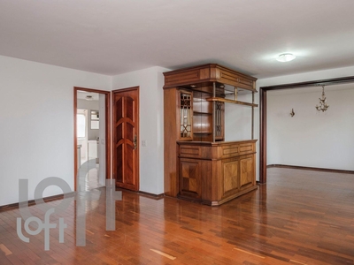 Apartamento à venda em Bela Vista com 163 m², 4 quartos, 2 suítes, 2 vagas