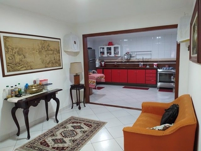 Belíssima casa 4 qts com suite em Barcelona, Serra, ES