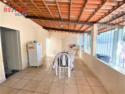 Casa com 3 dormitórios à venda, 180 m² por R$ 219.000,00 - Brasilia - Guanambi/BA