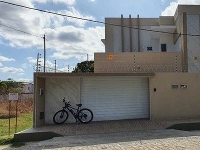 Casa duplex nova 4 quartos, sendo 2 suítes em Limoeiro do Norte-CE