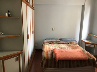 Quarto em apartamento amplo e confortável - Beira-Mar