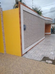 Vende -se uma casa próximo colégio Alfa