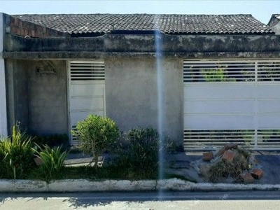 Vendo casa no Condomínio Recanto das Rosas em Rio Largo