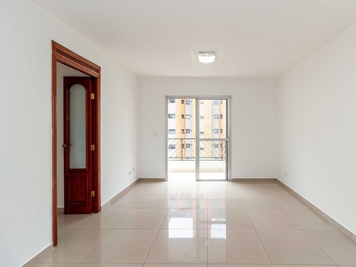 Apartamento à venda com 72m², 2 quartos e 1 vaga