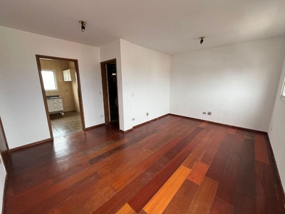 Apartamento em Centro, Londrina/PR de 78m² 3 quartos para locação R$ 1.200,00/mes