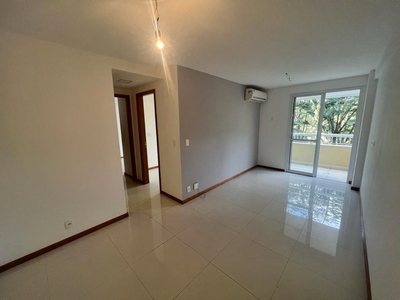 Apartamento em Piratininga, Niterói/RJ de 60m² 2 quartos à venda por R$ 359.000,00