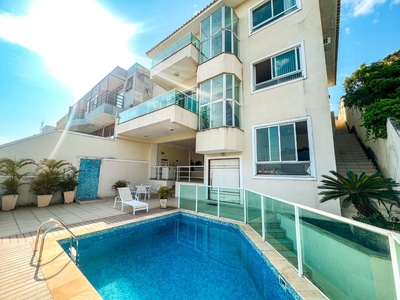 Casa em Camboinhas, Niterói/RJ de 340m² 5 quartos para locação R$ 14.000,00/mes