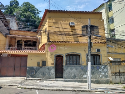 Casa em Centro, Niterói/RJ de 200m² 11 quartos à venda por R$ 949.000,00