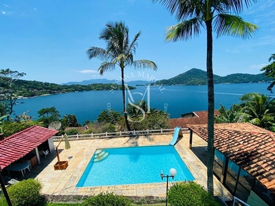 Casa em Colégio Naval, Angra dos Reis/RJ de 200m² 3 quartos à venda por R$ 2.000.000,00 ou para locação R$ 3.500,00/dia